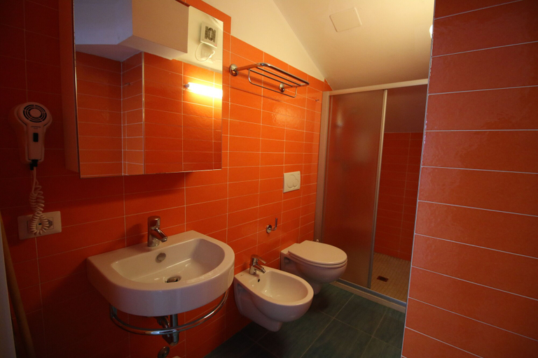 Bathroom 4, Hotel Residenza Giardino, Rimini