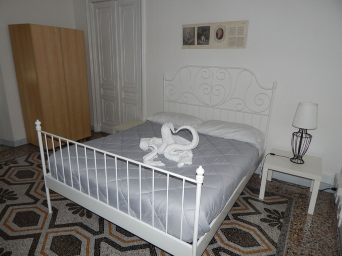 Bedroom 2, Guest House Roma, Genova