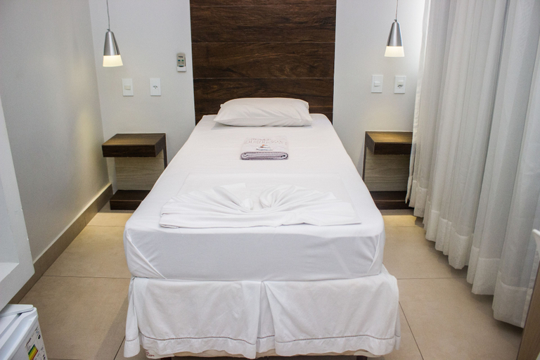 Bedroom 4, Hotel Beira Rio, Teófilo Otoni