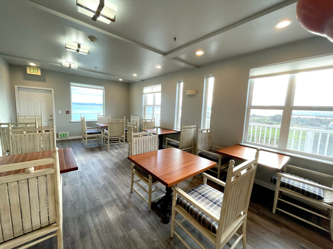 Food & Drinks 5, Tides Inn & Suites, Jefferson