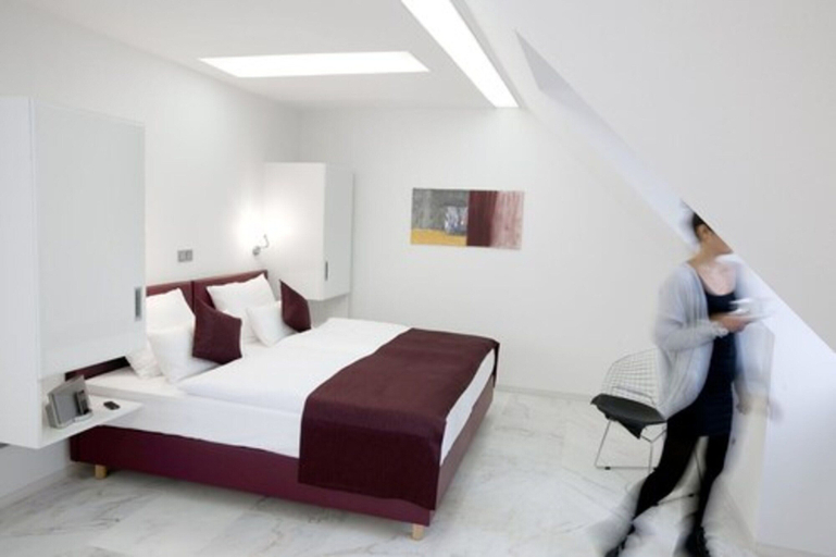 Bedroom 3, Hotel Freihof, Kitzingen