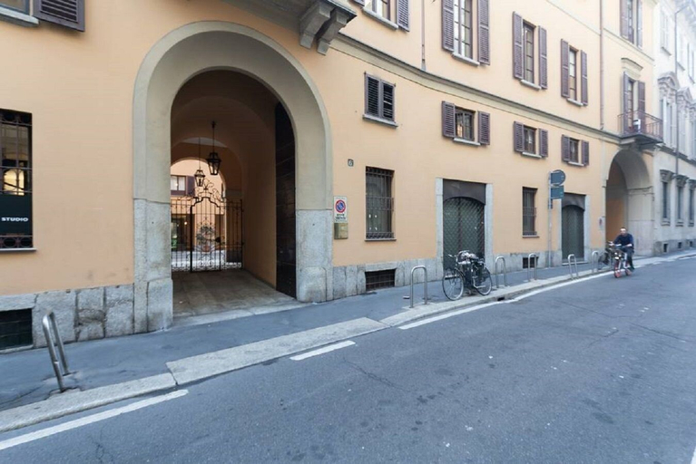 Exterior, Amedei Apartment int. 11, Milano