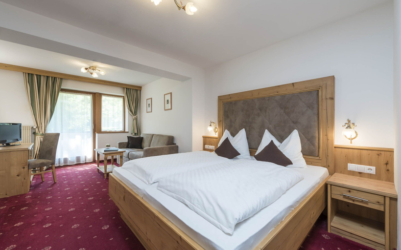 Bedroom 2, Hotel Waldsee, Bolzano