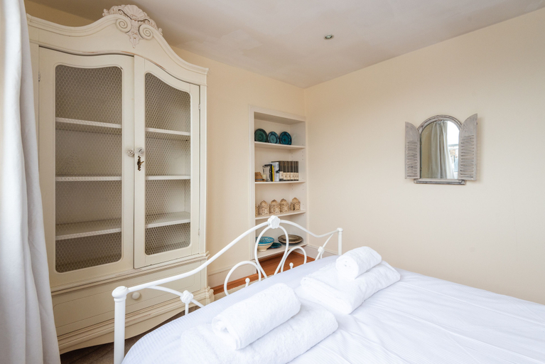 Bedroom 3, Panoramic Family Home in Maida Vale, London