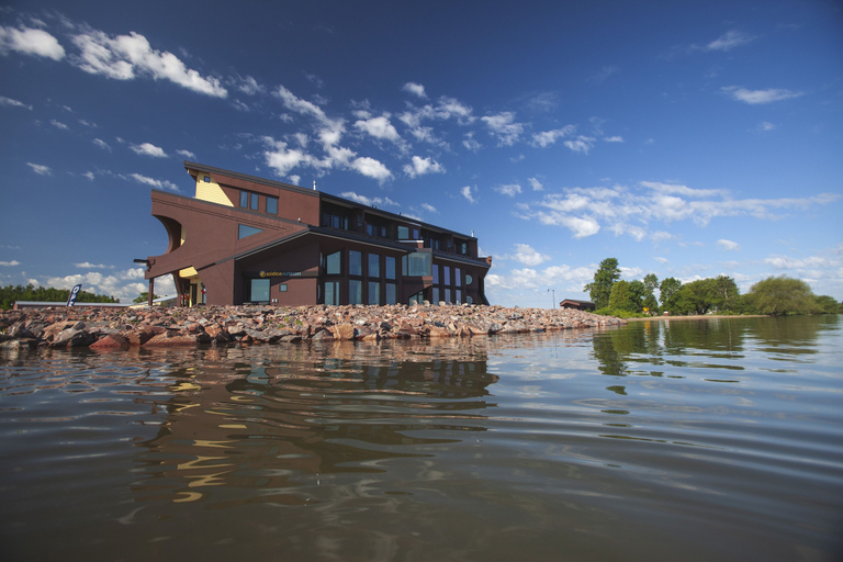 Exterior & Views 1, Blue Wave Inn, Lake Superior