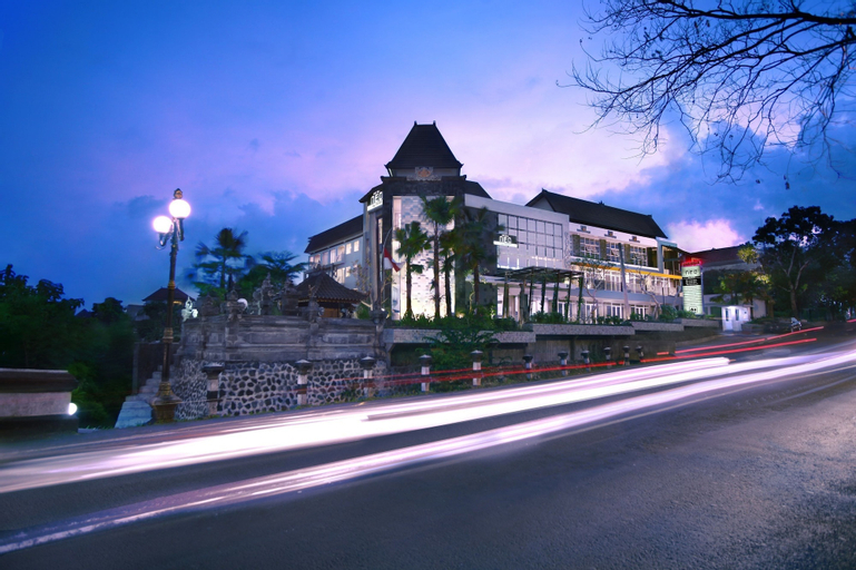 Exterior & Views 2, Neo Denpasar Hotel by ASTON, Denpasar