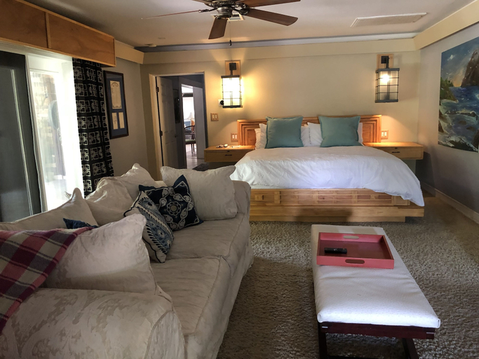 Bedroom 2, Huge Home with Private Park-Like grounds, Clark