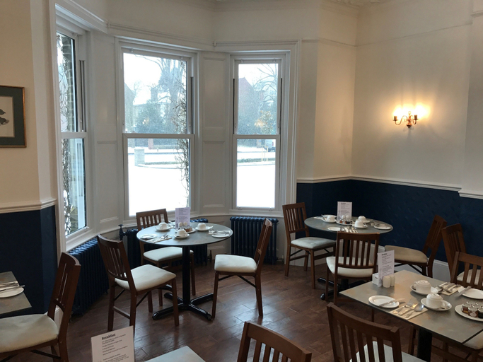 Food & Drinks 5, The Elizabeth House Hotel, Southampton