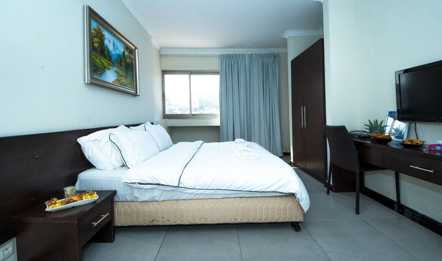 Bedroom 4, Haifa Tower Hotel