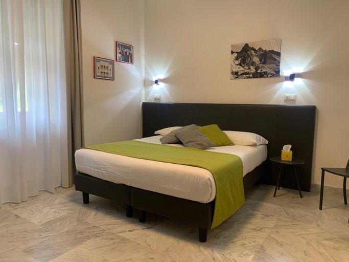 Bedroom 4, B&B Mikeme, Massa Carrara