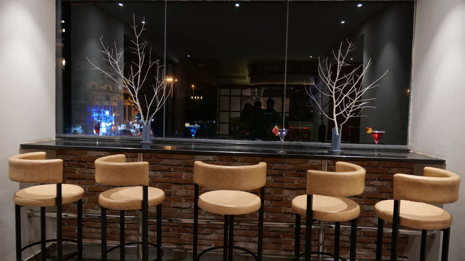 Food & Drinks 4, V One Hotel-Ambara Elite, Bangalore