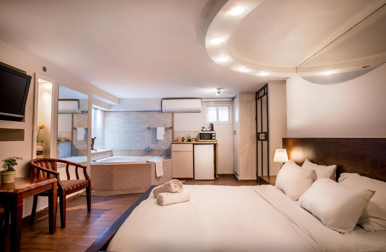 Bedroom 3, Avital Hotel