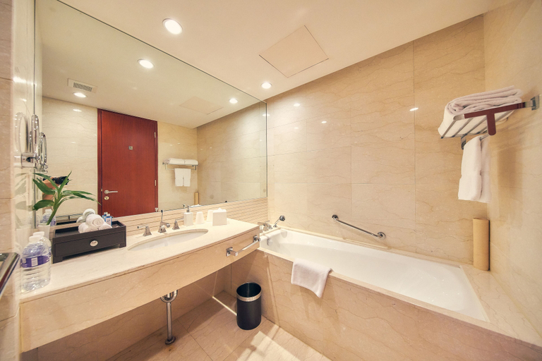 Bathroom 4, Parkview Hotel Shanghai, Shanghai