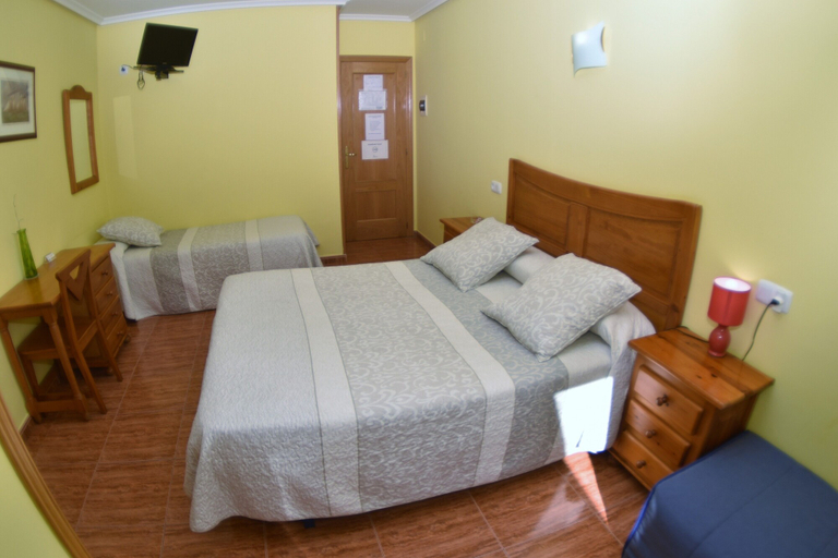 Bedroom 2, La Montaña Palentina, Palencia