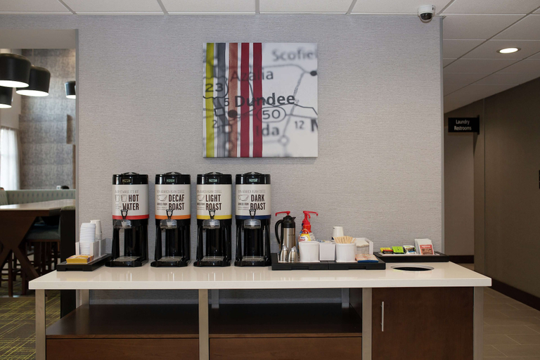Food & Drinks 5, Hampton Inn & Suites Dundee, Monroe