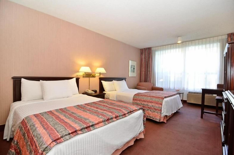 Bedroom 3, Days Inn & Suites by Wyndham Mountain View, Santa Clara