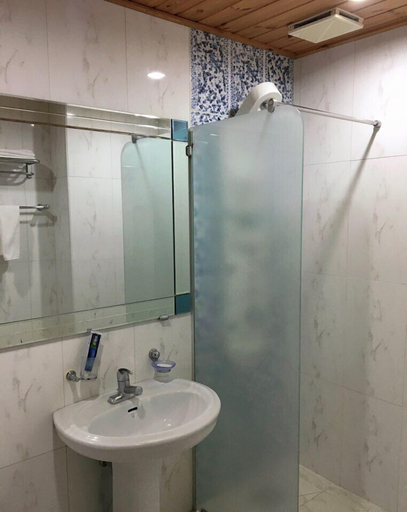 Bathroom 3, Namme, Jeju