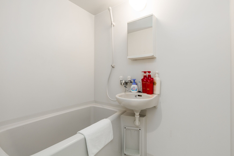 Bathroom 4, Crice Hotel, Osaka