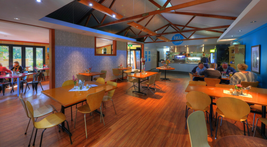 Food & Drinks 4, NRMA South West Rocks Holiday Park, Kempsey