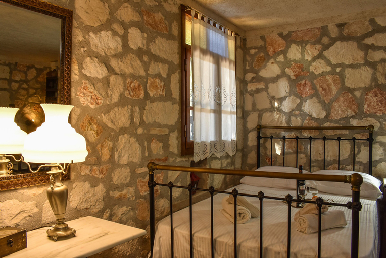 Bedroom 2, Giovani Stone House, Ionian Islands