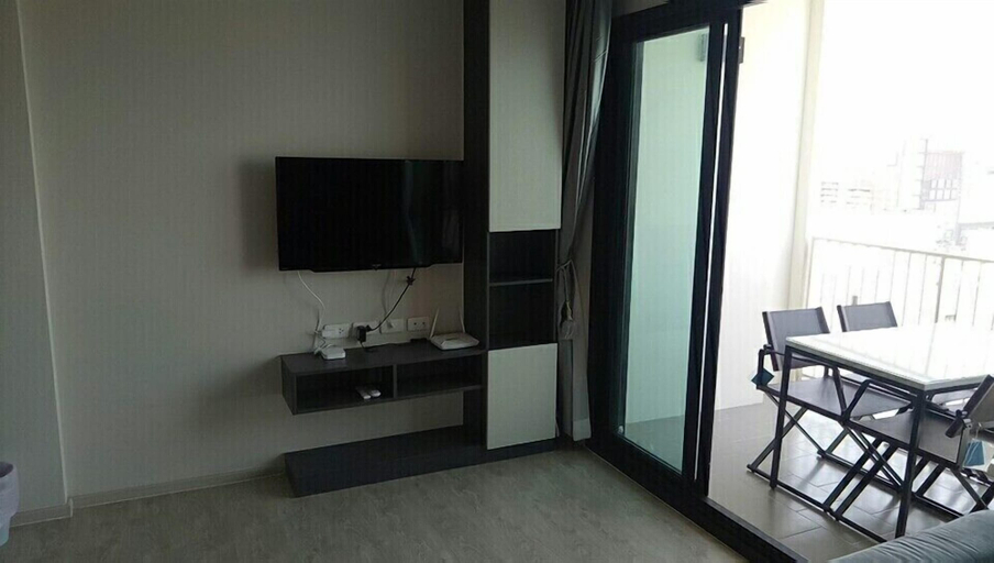 Others 5, The Base Central Pattaya by Minsu, Pattaya