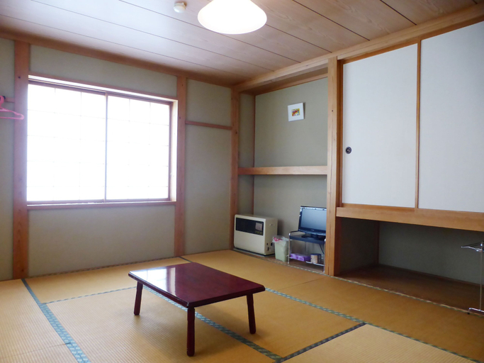Others 5, Kagura House, Minamiuonuma