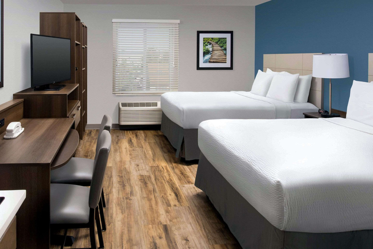 Bedroom 3, WoodSpring Suites South Plainfield, Middlesex
