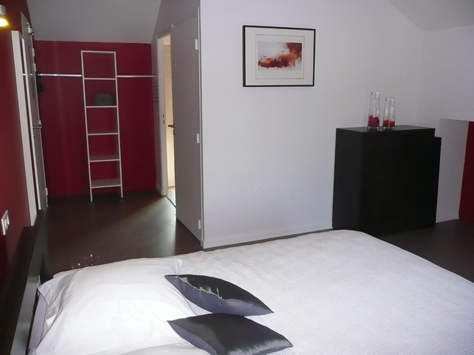 Bedroom 2, Hotel le Saint Aubin, Sarthe