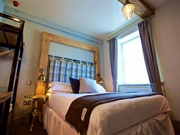 Bedroom 5, Woodstock Arms, Oxfordshire