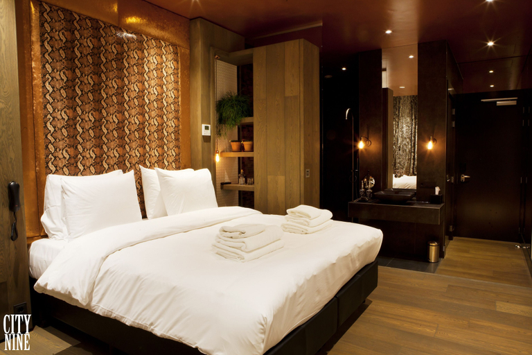 Bedroom 3, Manzo's Suites, Zaanstad