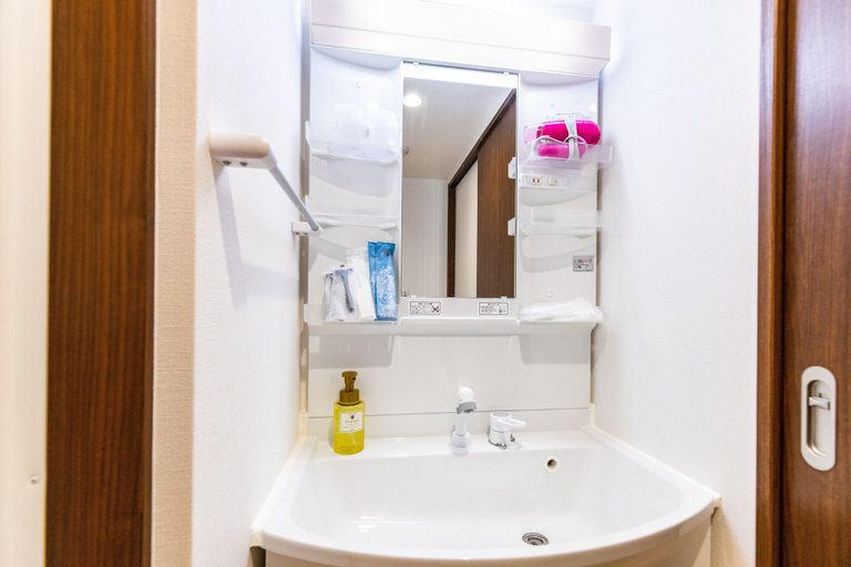 Bathroom 4, Mr.KINJO in MATSUO, Naha