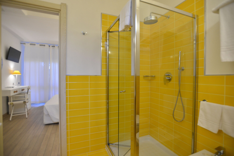 Bathroom 4, UNAHOTELS Club Hotel Ancora, Sassari