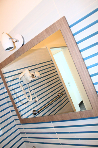 Bathroom 4, Gorgonia Suites, Sali