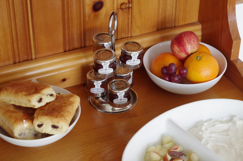Food & Drinks 5, Brook House, Cumbria