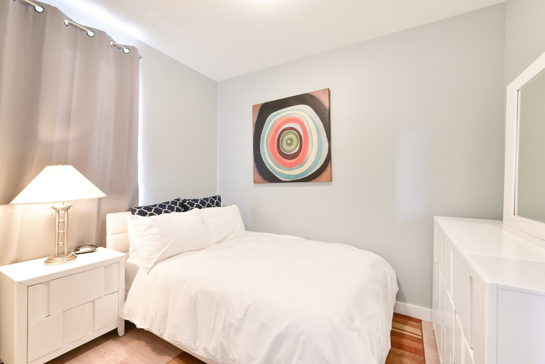 Bedroom 3, Harmony Medical Suites Longwood, Boston
