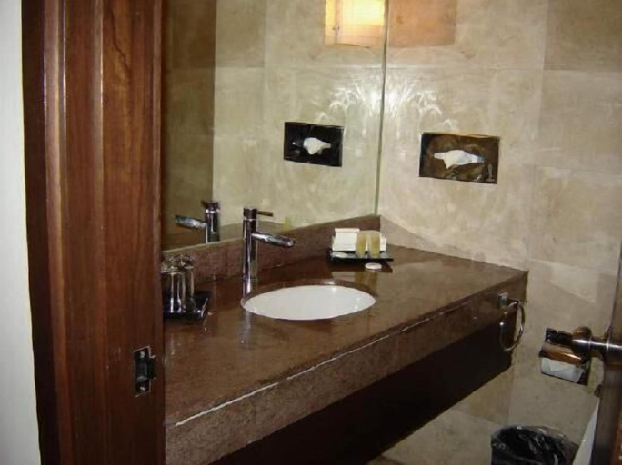 Bathroom 5, Marino Hotel Uttara, Dhaka