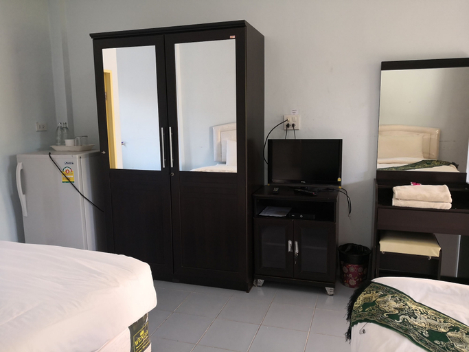 Bedroom 2, Rungrod Grand Hotel, Muang Nong Bua Lam Phu