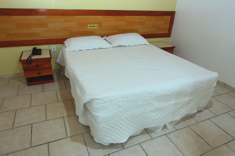 Bedroom 4, Navegantes Hotel, Porto Seguro