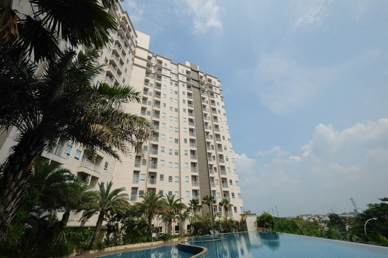 Exterior & Views 2, Cozy and Comfortable Studio (No Kitchen) Apartment at Mustika Golf Residence, Cikarang