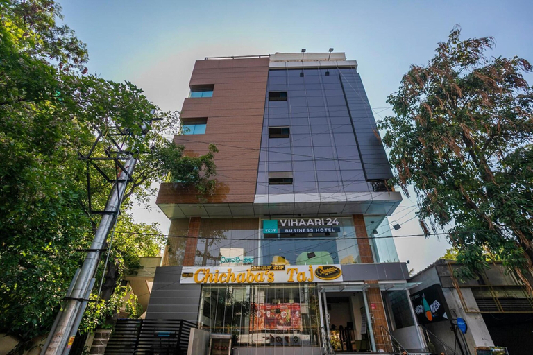 Exterior & Views 2, Vihaari 24 Business Hotel, Bangalore