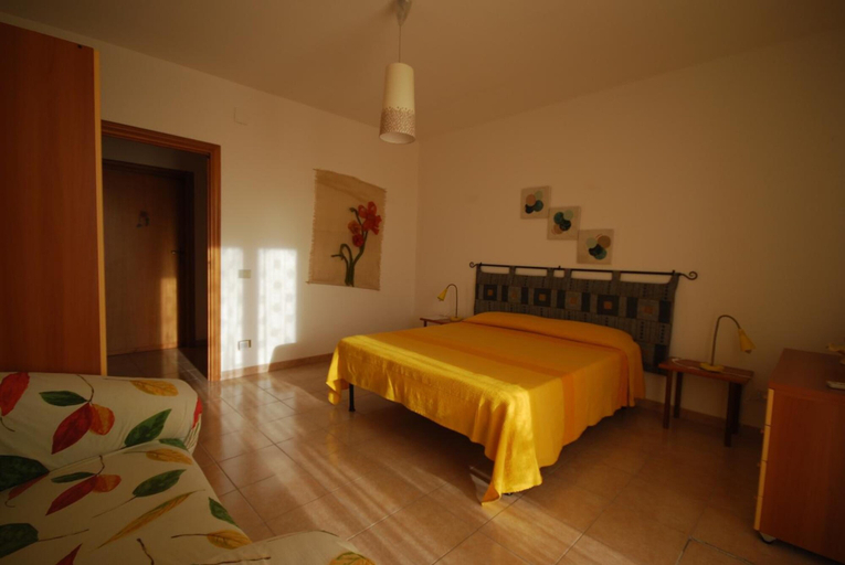 Bedroom 5, B&B Babbai Giommi, Sassari
