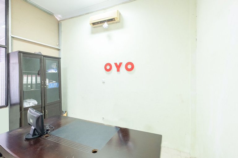Public Area 3, OYO 1906 Zhafira Guest House, Makassar