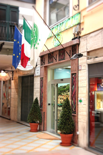 Exterior & Views 2, Hotel Cavour, Genova