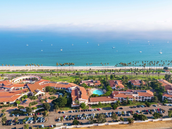 Exterior & Views 2, Hilton Santa Barbara Beachfront Resort, Santa Barbara