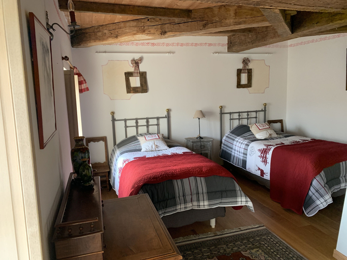 Bedroom 4, Le Chateau de Failloux, Vosges