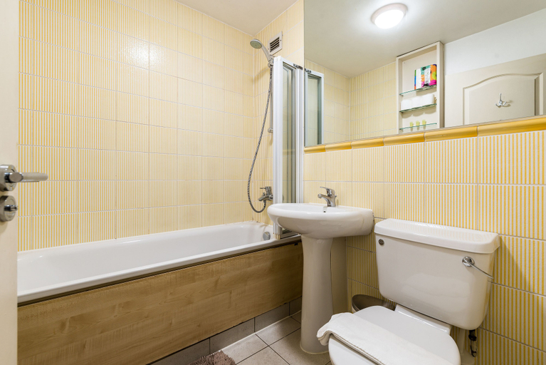 Bathroom, King Regents Place  by Allô Housing, London