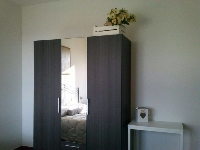 Bedroom 4, La Siesta, Verona