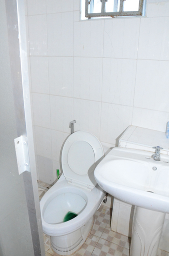 Bathroom 3, Stedmak Gardens And Recreation Centre, Langata