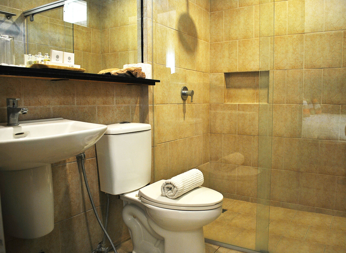 Bathroom 4, Altamare Dive and Leisure Resort Anilao, Mabini