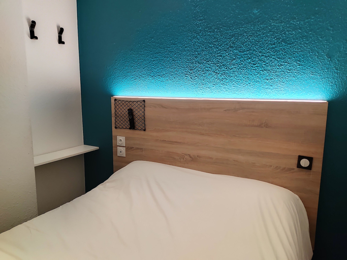Bedroom 5, hotelF1 Beauvais, Oise